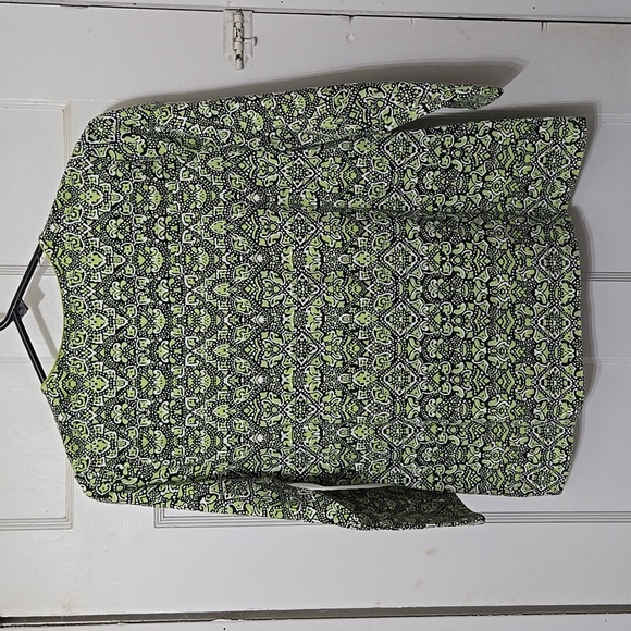 KIM RODGERS PETITE SMALL 3/4 SLEEVE PATTERN PRINT GREEN NAVY WHITE SHIRT CASUAL - Picture 3 of 4